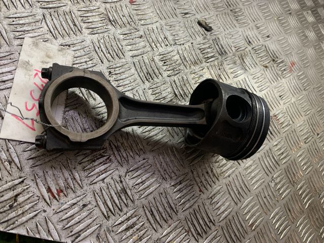 bontott FORD TRANSIT Dugattyú és Hajtókar