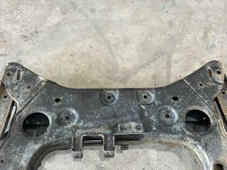 bontott FORD TRANSIT Első Bölcső