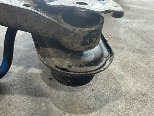 bontott FORD TRANSIT Első Bölcső