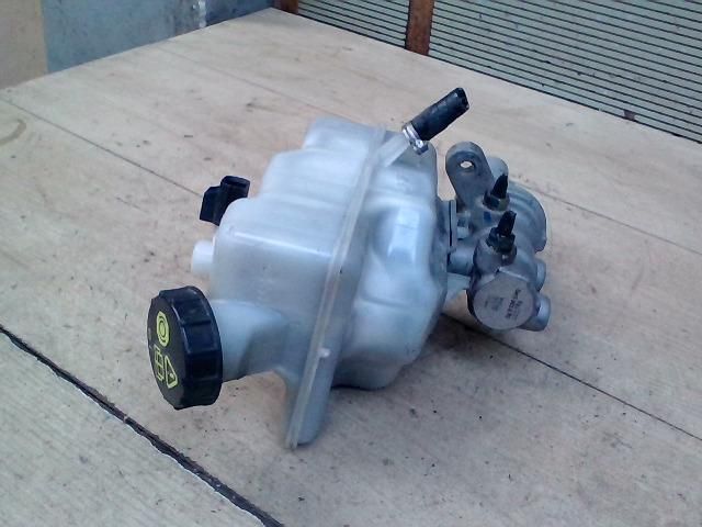 bontott FORD TRANSIT Főfékhenger