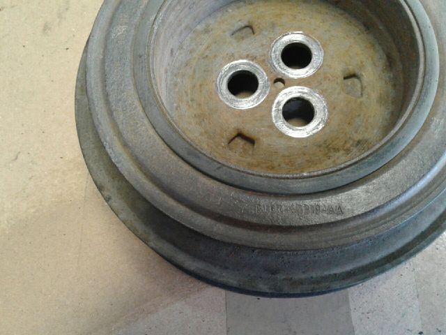 bontott FORD TRANSIT Főtengely Szíjtárcsa