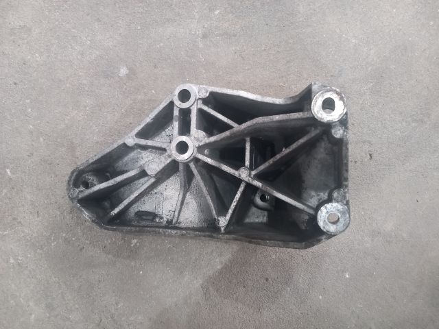 bontott FORD TRANSIT Generátor Tartó Bak