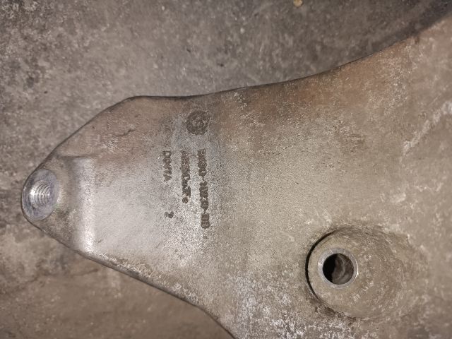 bontott FORD TRANSIT Generátor Tartó Bak