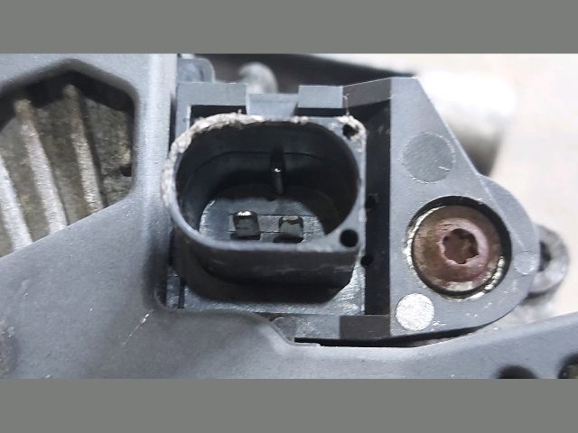 bontott FORD TRANSIT Generátor