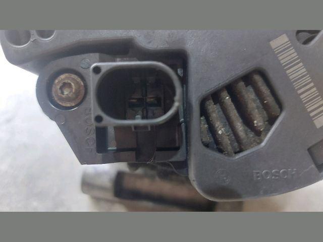 bontott FORD TRANSIT Generátor