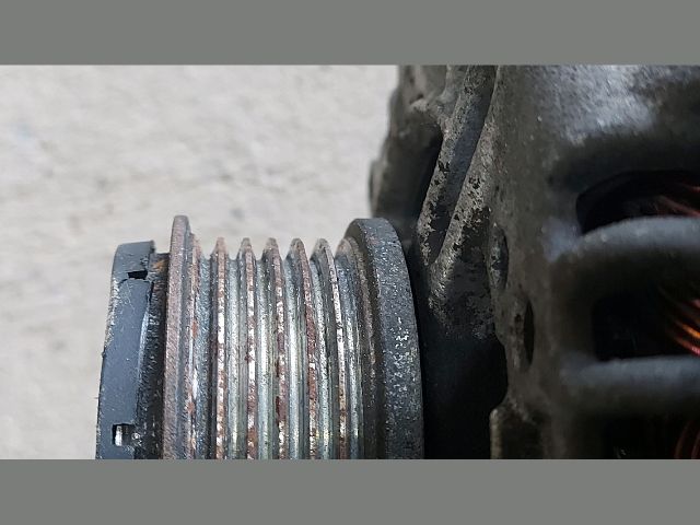 bontott FORD TRANSIT Generátor