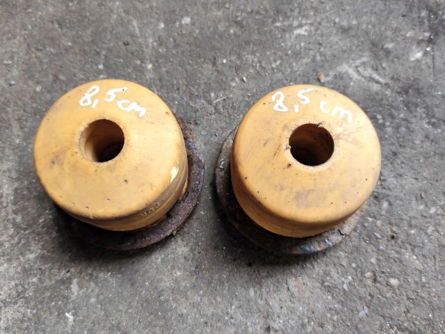 bontott FORD TRANSIT Hátsó Rugóütköző Gumibak