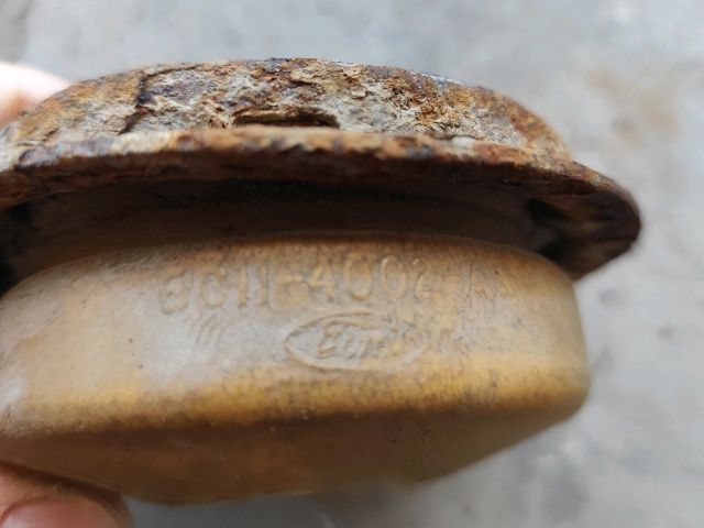 bontott FORD TRANSIT Hátsó Rugóütköző Gumibak