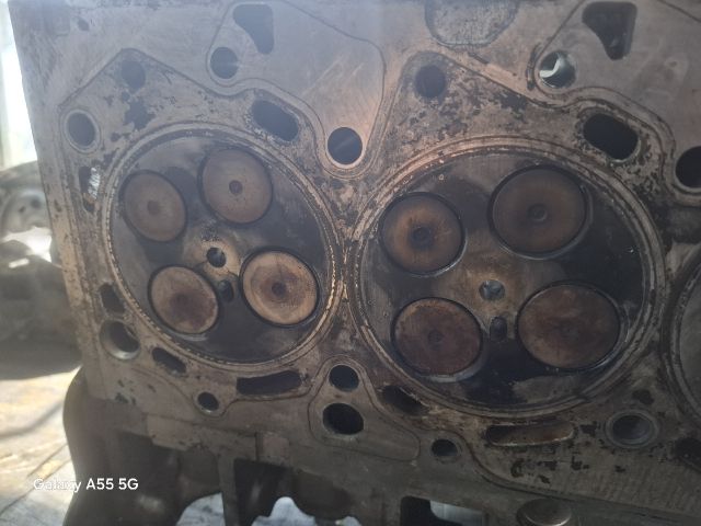 bontott FORD TRANSIT Hengerfej