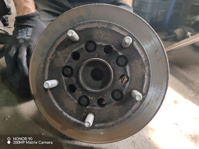 bontott FORD TRANSIT Jobb első Csonkállvány Kerékaggyal