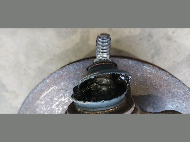 bontott FORD TRANSIT Jobb első Csonkállvány Kerékaggyal