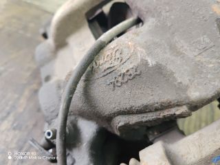 bontott FORD TRANSIT Jobb első Féknyereg Munkahengerrel