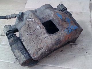 bontott FORD TRANSIT Jobb első Féknyereg Munkahengerrel