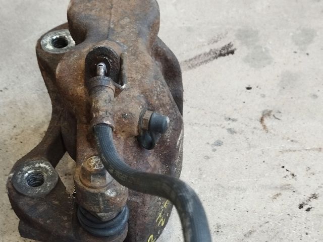 bontott FORD TRANSIT Jobb első Féknyereg Munkahengerrel