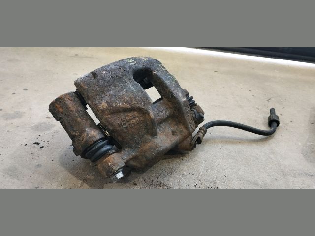 bontott FORD TRANSIT Jobb első Féknyereg Munkahengerrel