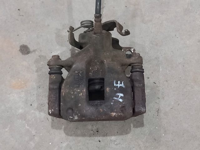 bontott FORD TRANSIT Jobb hátsó Féknyereg Munkahengerrel