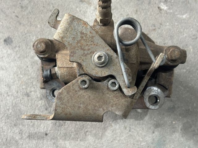 bontott FORD TRANSIT Jobb hátsó Féknyereg Munkahengerrel