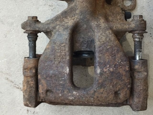 bontott FORD TRANSIT Jobb hátsó Féknyereg Munkahengerrel