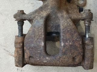 bontott FORD TRANSIT Jobb hátsó Féknyereg Munkahengerrel