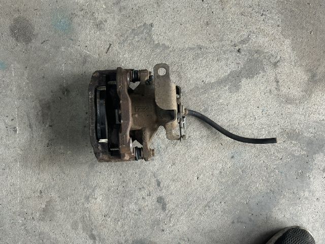 bontott FORD TRANSIT Jobb hátsó Féknyereg Munkahengerrel