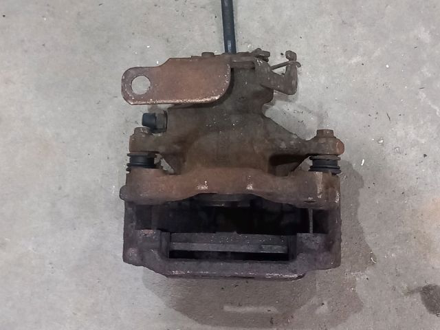 bontott FORD TRANSIT Jobb hátsó Féknyereg Munkahengerrel