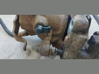 bontott FORD TRANSIT Jobb hátsó Féknyereg Munkahengerrel