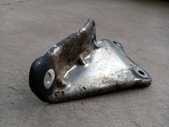 bontott FORD TRANSIT Katalizátor Tartó Bak