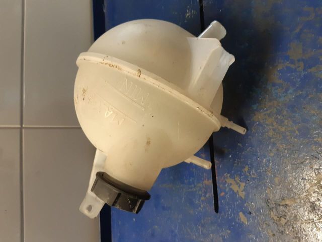 bontott FORD TRANSIT Kiegyenlítő Tartály