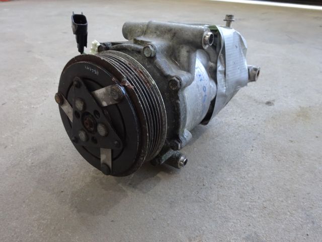 bontott FORD TRANSIT Klímakompresszor