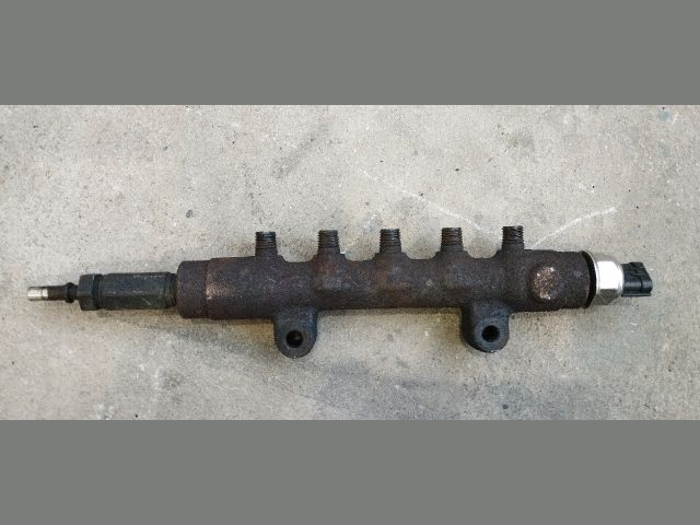 bontott FORD TRANSIT Közösnyomócső