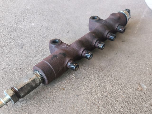 bontott FORD TRANSIT Közösnyomócső