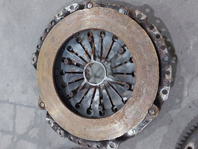 bontott FORD TRANSIT Kuplung Szett Lendkerékkel