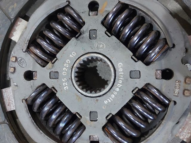 bontott FORD TRANSIT Kuplung Szett Lendkerékkel