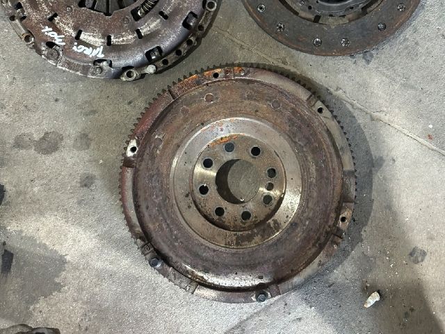 bontott FORD TRANSIT Kuplung Szett Lendkerékkel