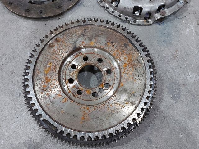 bontott FORD TRANSIT Kuplung Szett Lendkerékkel