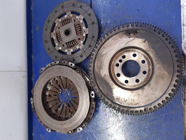 bontott FORD TRANSIT Kuplung Szett (Szerkezet, Tárcsa)