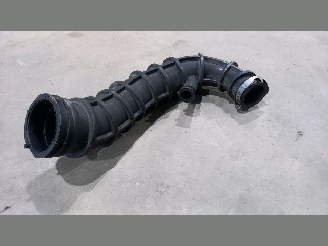 bontott FORD TRANSIT Légbeömlő Cső