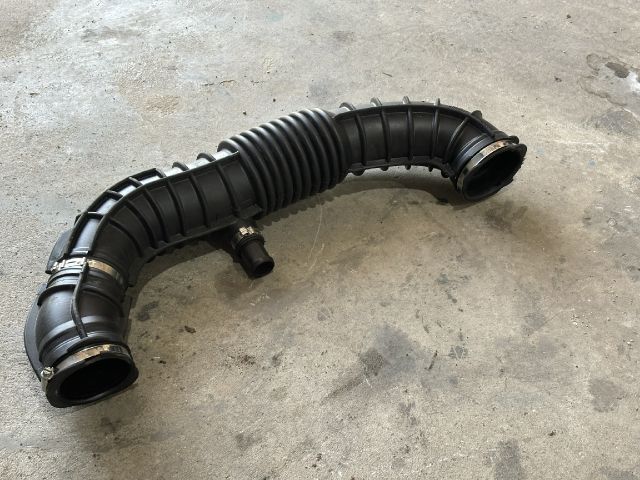 bontott FORD TRANSIT Légbeömlő Cső