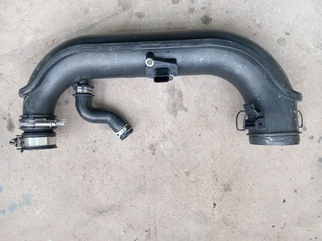 bontott FORD TRANSIT Légbeömlő Cső