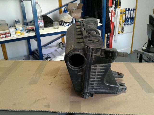 bontott FORD TRANSIT Légszűrő Ház