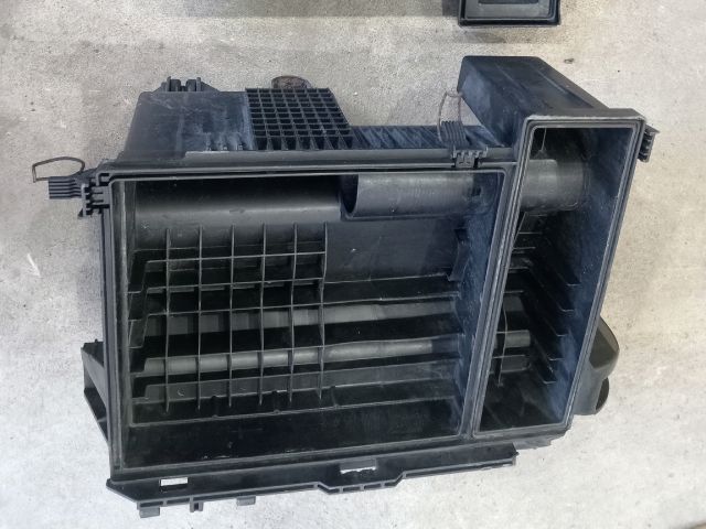 bontott FORD TRANSIT Légszűrő Ház