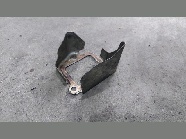 bontott FORD TRANSIT Leömlő Hővédő Lemez