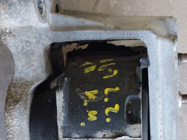 bontott FORD TRANSIT Motor Tartó Bak (Fém)