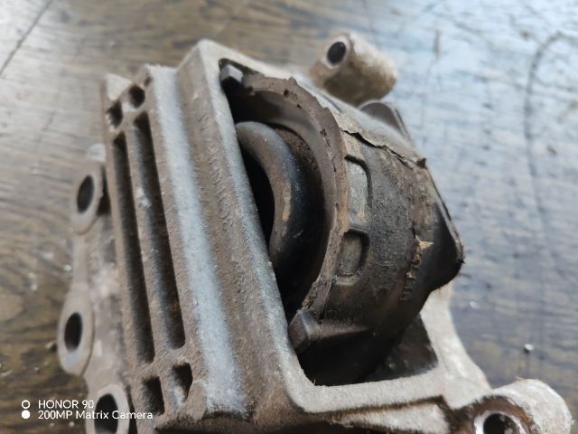 bontott FORD TRANSIT Motor Tartó Bak (Fém)