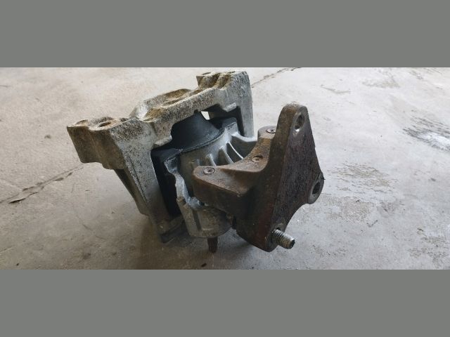 bontott FORD TRANSIT Motor Tartó Bak (Fém)