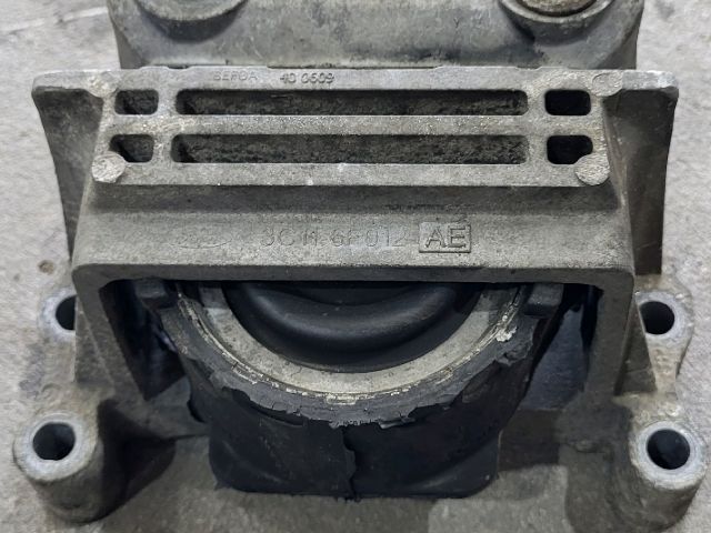 bontott FORD TRANSIT Motor Tartó Bak (Fém)