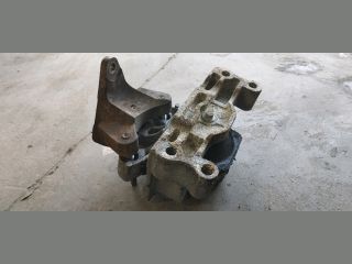 bontott FORD TRANSIT Motor Tartó Bak (Fém)