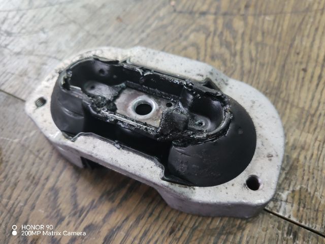 bontott FORD TRANSIT Motor Tartó Bak (Fém)