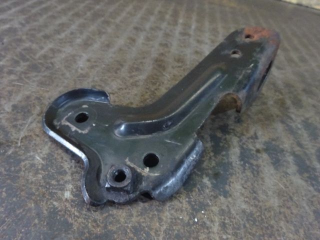 bontott FORD TRANSIT Motor Tartó Bak Jobb