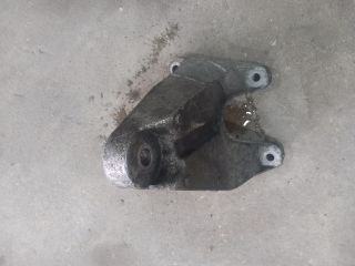 bontott FORD TRANSIT Motor Tartó Bak Jobb